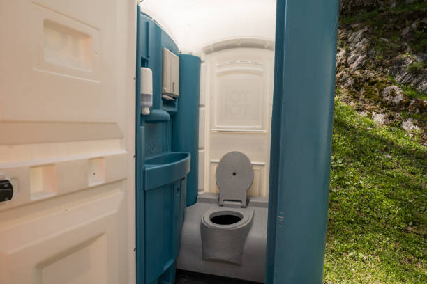 Portable Toilet Options We Offer in Rocky Ford, CO